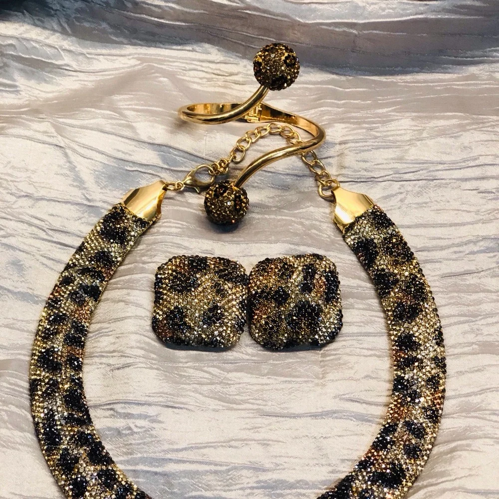 Leopard Print Bling Gold and Black Jewelry Set - Picture 8 of 14